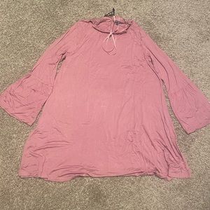 Lovely mauve skirt or blouse.